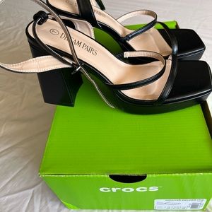 Dream pairs strapped platform heels